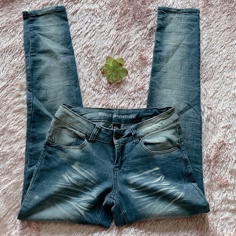 BLUES SOCIETY MIDRISE SKINNY JEANS 🌵